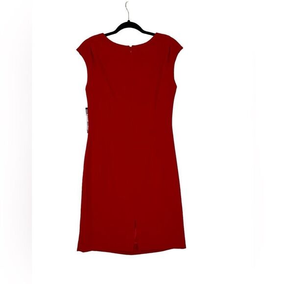 Tahari Red Jewel Neck Ruched Knee Length Dress| Size 8 - Picture 5 of 9